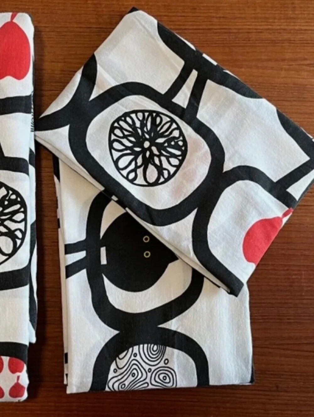 Ikea Angsskara 100% Cotton Black Red & White Queen Collectible Duvet Set NWOT